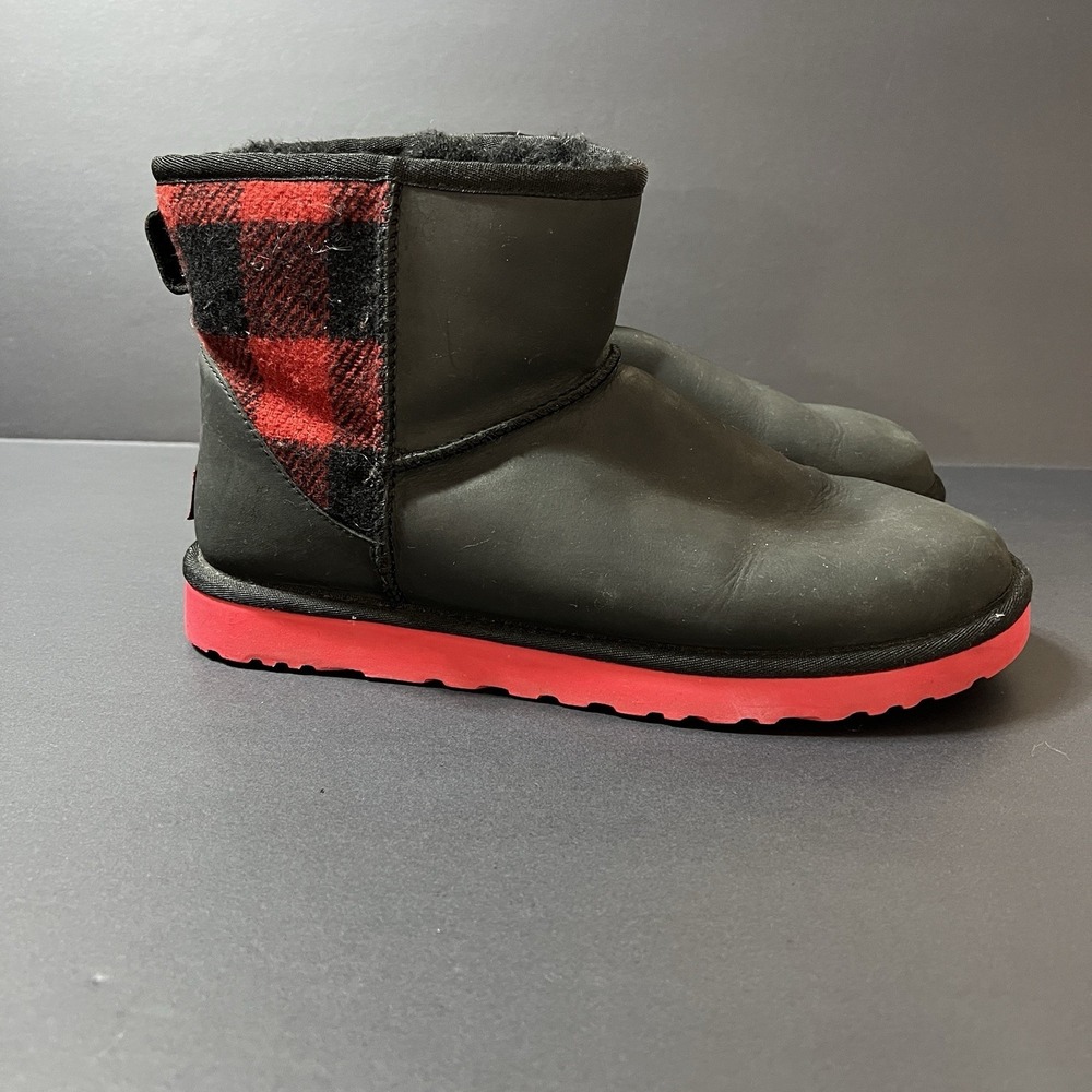 UGG Classic Mini Plaid Boots Women's Size 11 Black Red Buffalo Plaid Wool Lined